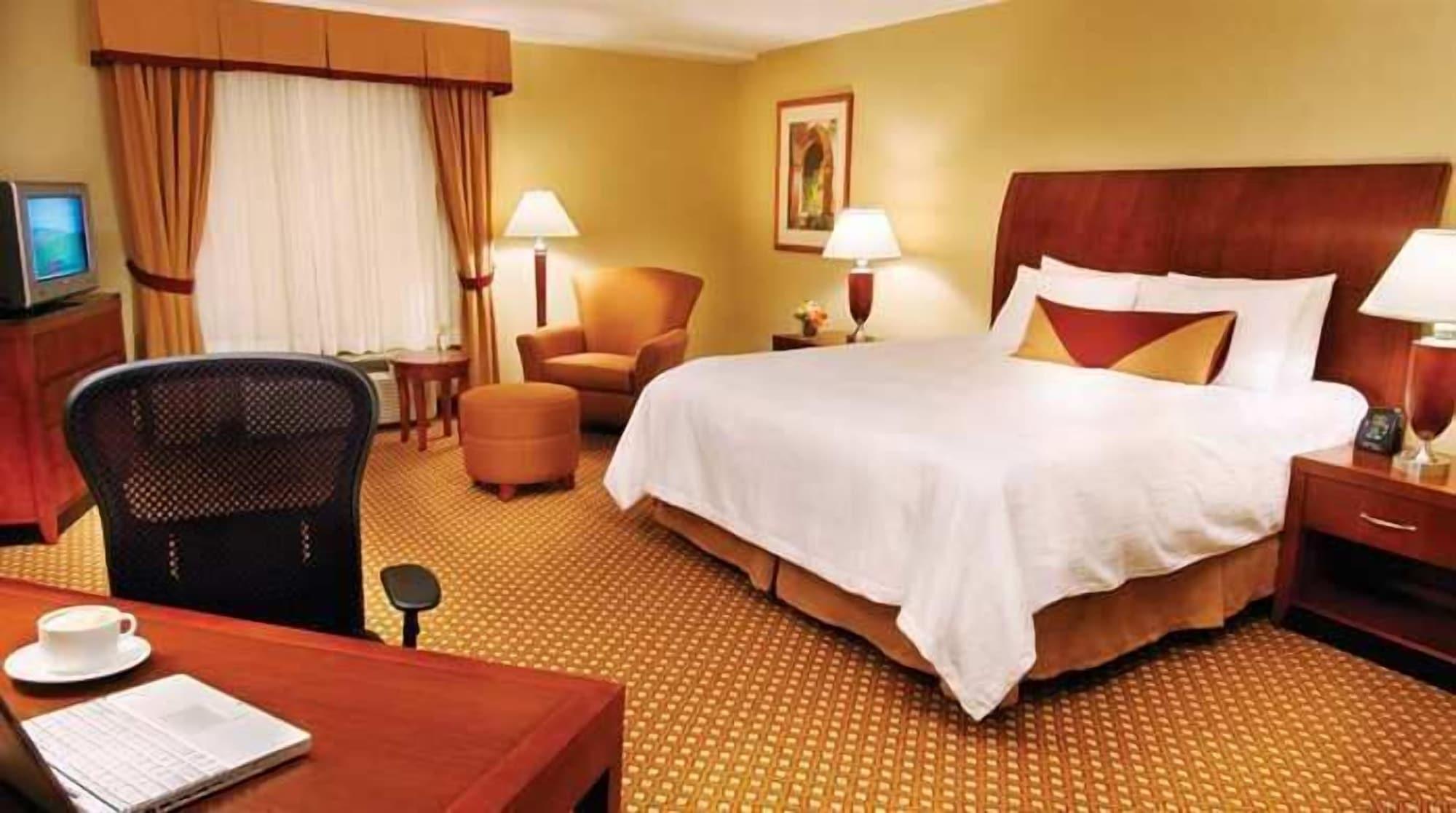 Hilton Garden Inn Gilroy Dış mekan fotoğraf