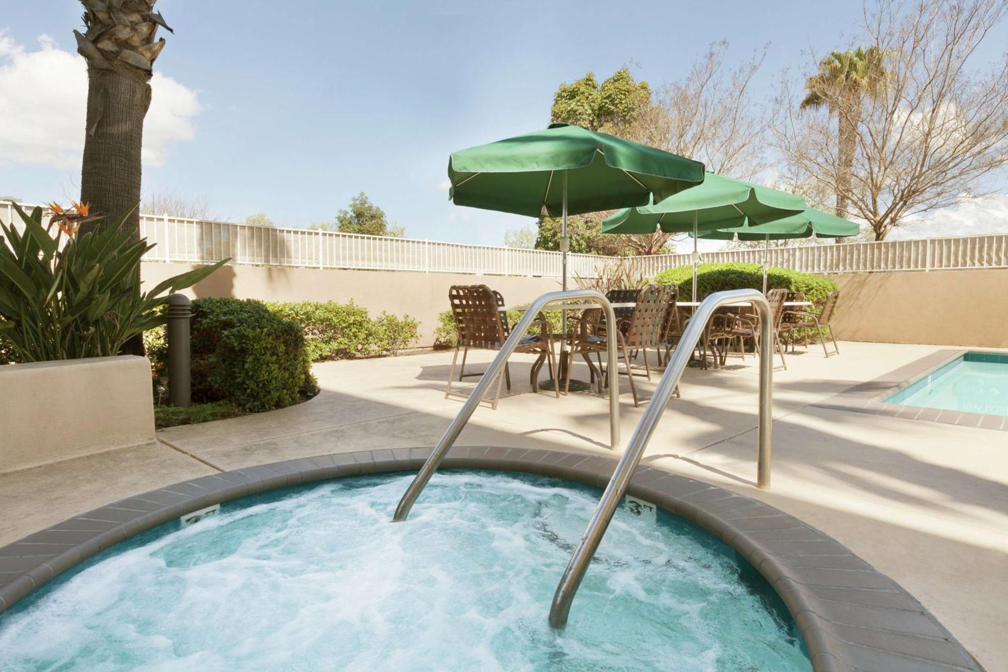 Hilton Garden Inn Gilroy Dış mekan fotoğraf