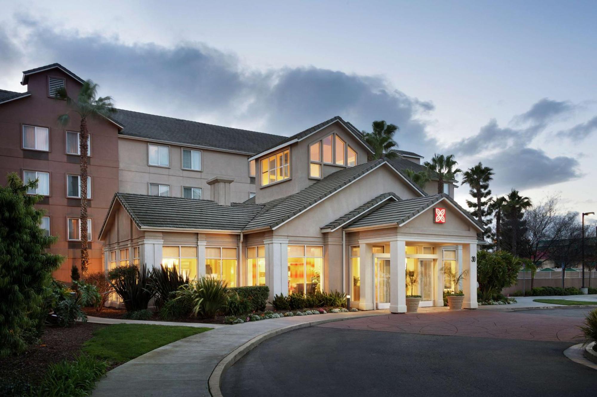 Hilton Garden Inn Gilroy Dış mekan fotoğraf
