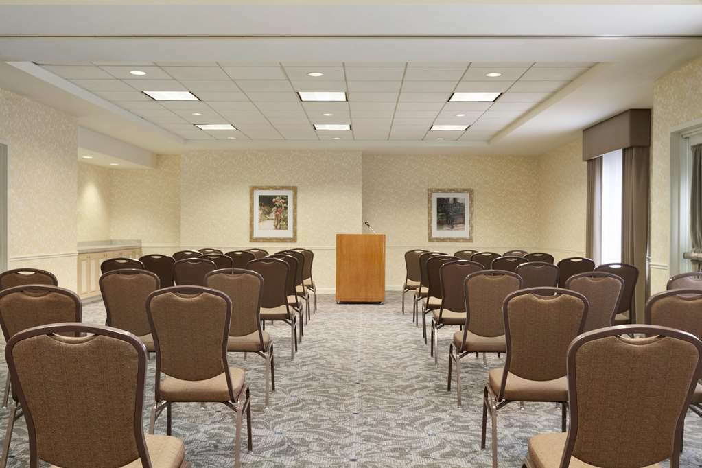 Hilton Garden Inn Gilroy Konforlar fotoğraf