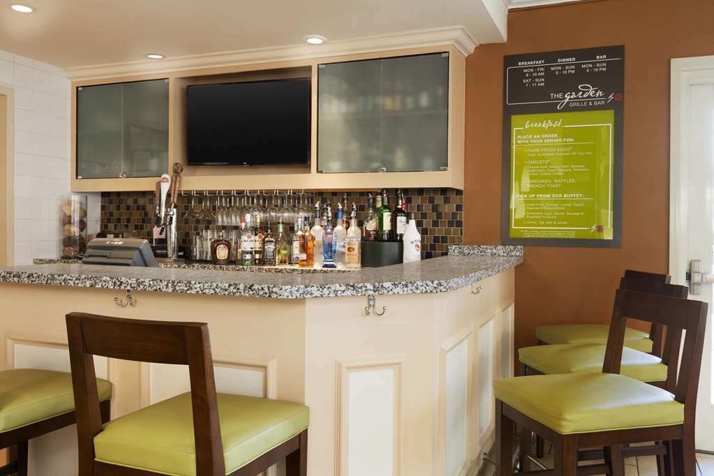 Hilton Garden Inn Gilroy Restoran fotoğraf