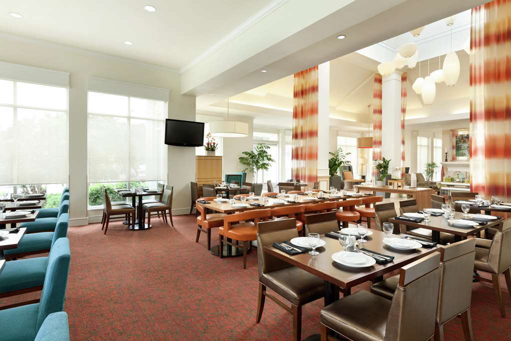 Hilton Garden Inn Gilroy Restoran fotoğraf